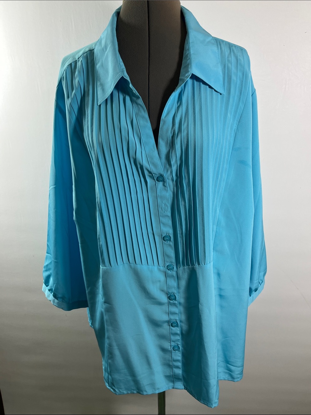 Essentials Turquoise Pleated Button Front Blouse Size 4X
